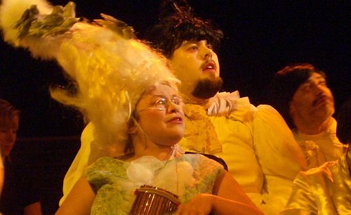 Foto des Theaterstücks "Yvonne, Prinzessin vom Tempel-Hof"